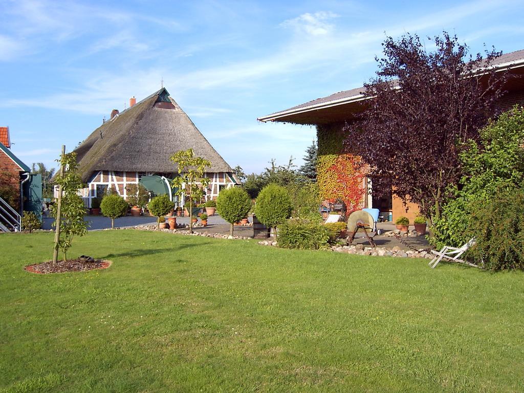 Ferienwohnungen Auf Dem Carlshof In Jork - Altes Land Exterior photo