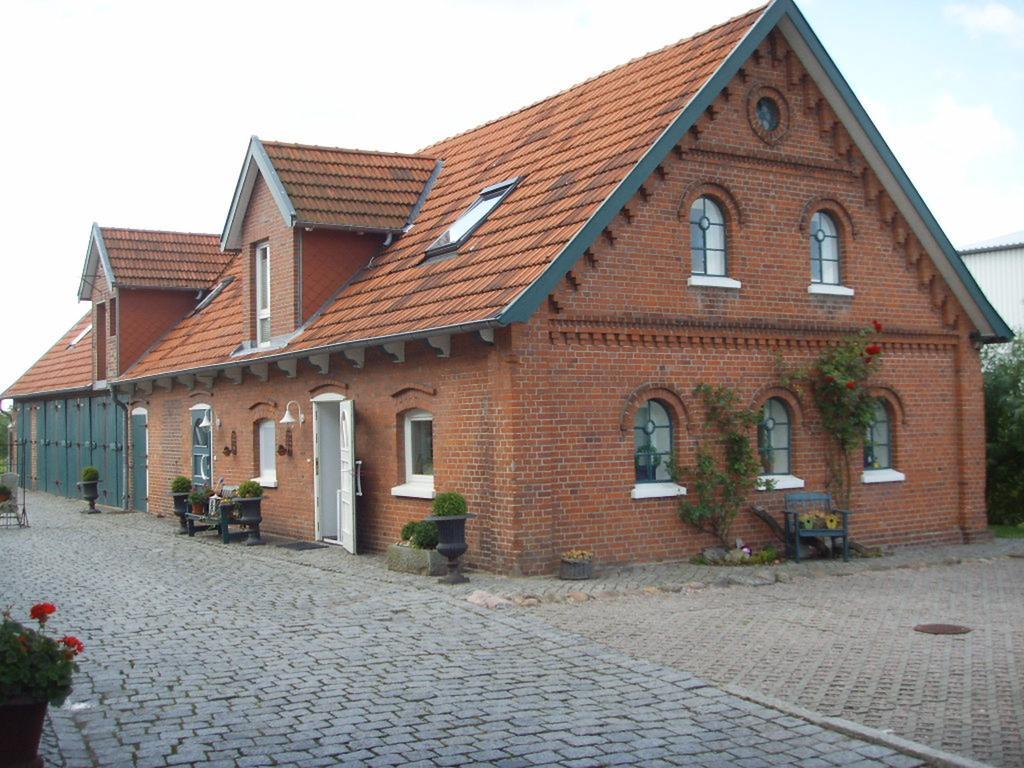 Ferienwohnungen Auf Dem Carlshof In Jork - Altes Land Exterior photo
